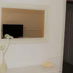 Orchid Court Apartment. Għajnsielem
