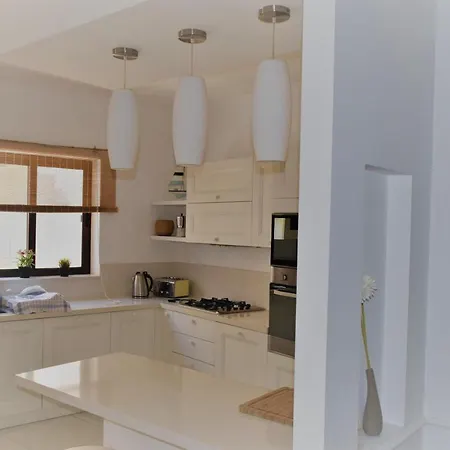 Orchid Court Apartment. Daire