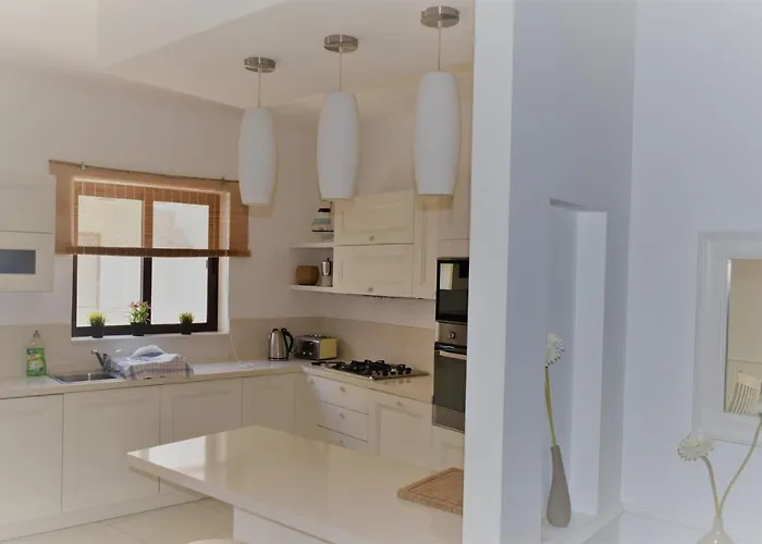 Orchid Court Apartment. דירה